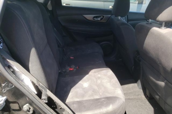 фото Nissan Rogue S