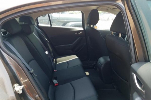 фото Mazda 3 SPORT