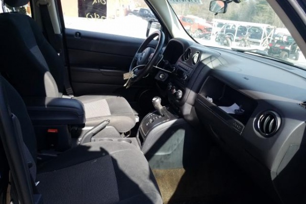 фото Jeep Patriot LATITUDE