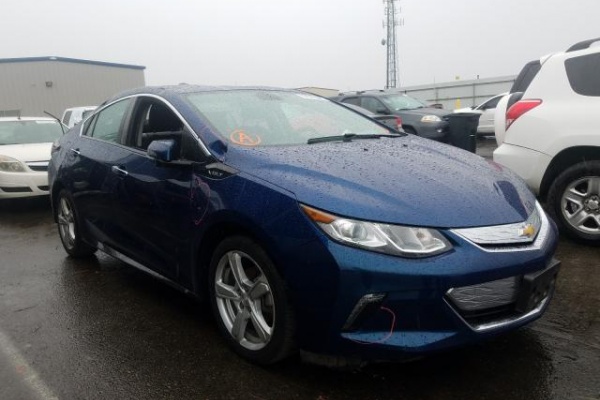 фото Chevrolet Volt LT