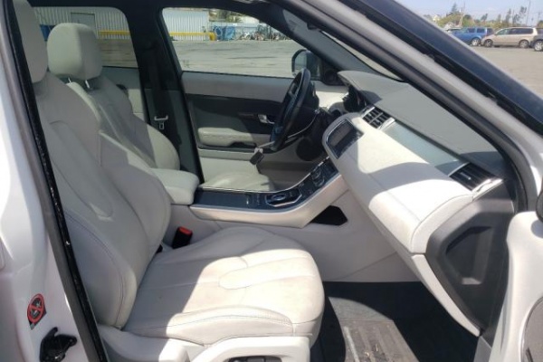 фото Land Rover RANGE ROVER EVOQUE PURE PLUS