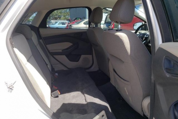 фото Ford Focus SE