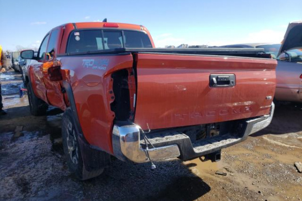 фото TOYOTA TACOMA