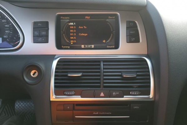 фото Audi Q7 PRESTIGE