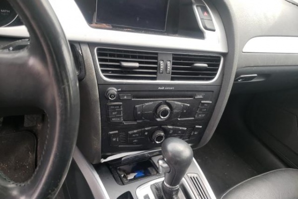 фото Audi A4 Premium