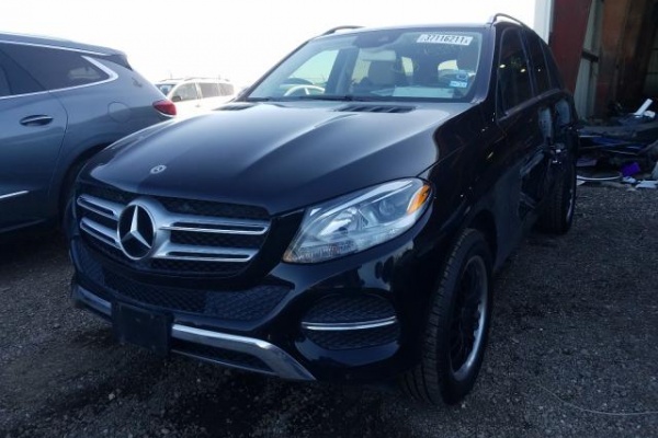 фото Mercedes-Benz GLE 350 4MATIC