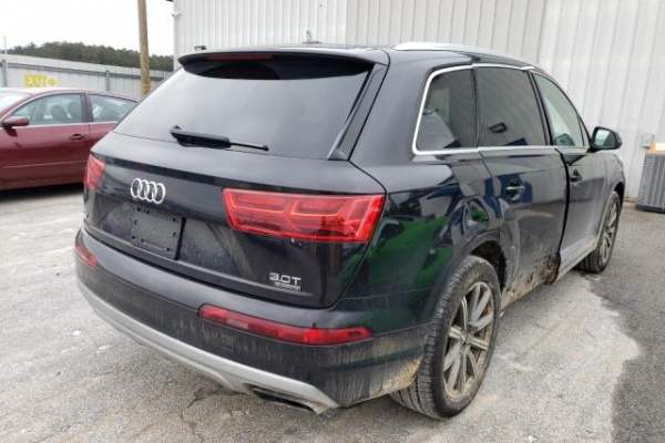 фото Audi Q7 PRESTIGE