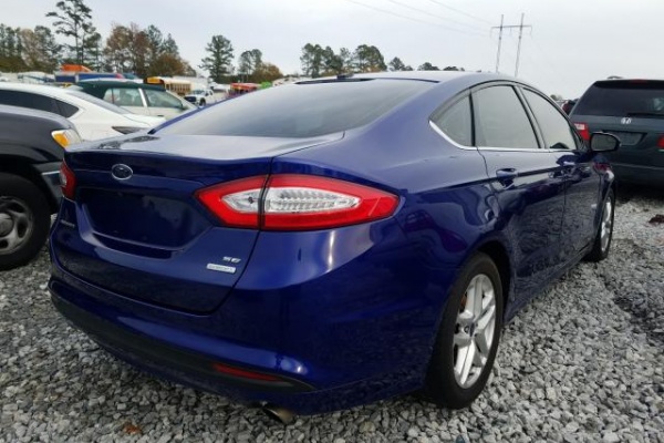 фото Ford Fusion SE