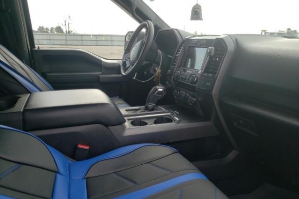 фото Ford F-150 SUPER DUTY