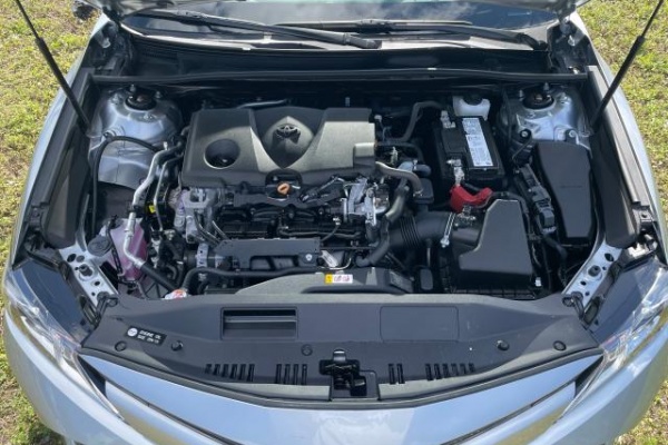 фото Toyota Camry LE