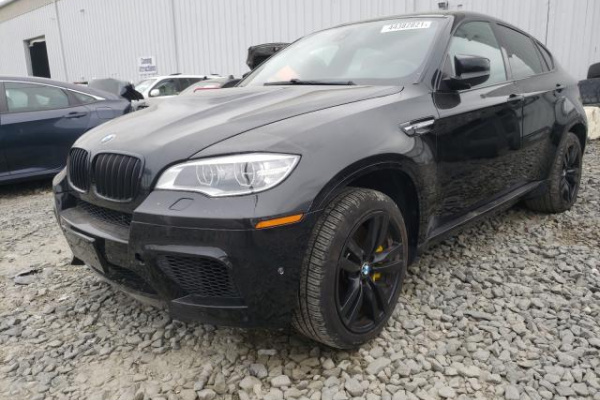 фото BMW X6 M