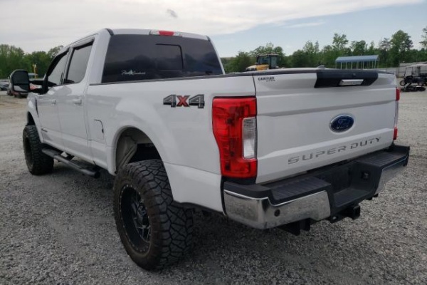 фото Ford F-150 SUPER DUTY