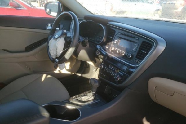 фото Kia OPTIMA HYBRID