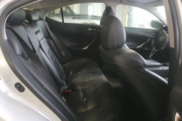 фото LEXUS IS 250
