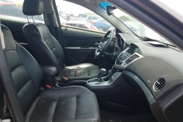 фото Chevrolet Cruze LIMITED LT