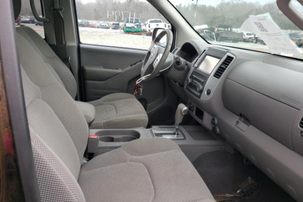 фото NISSAN FRONTIER