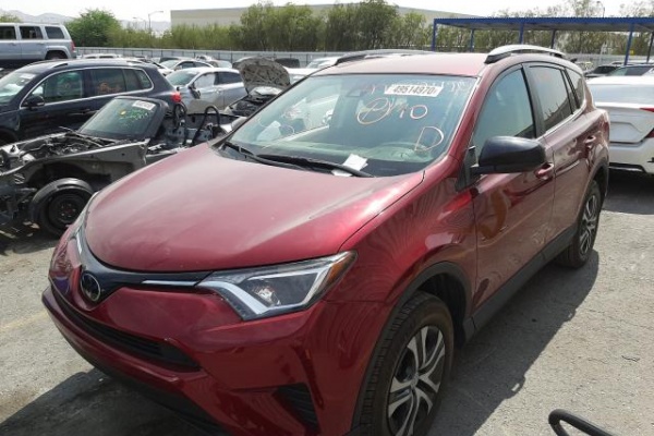 фото Toyota RAV4 LE