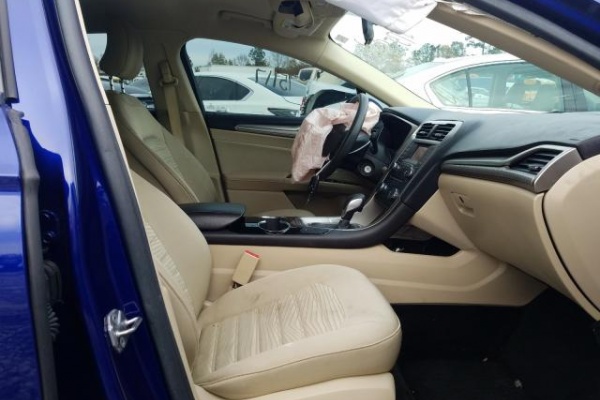 фото Ford Fusion SE