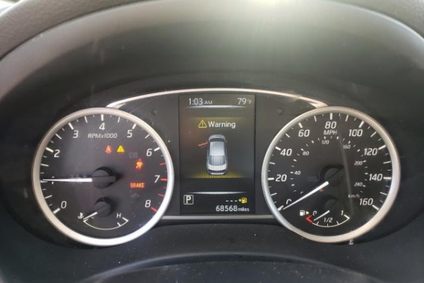 фото Nissan Sentra S