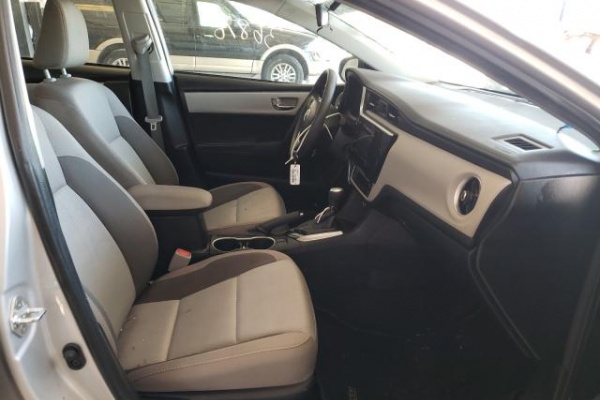 фото Toyota COROLLA L