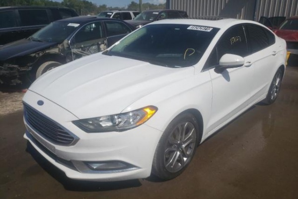 фото Ford Fusion SE