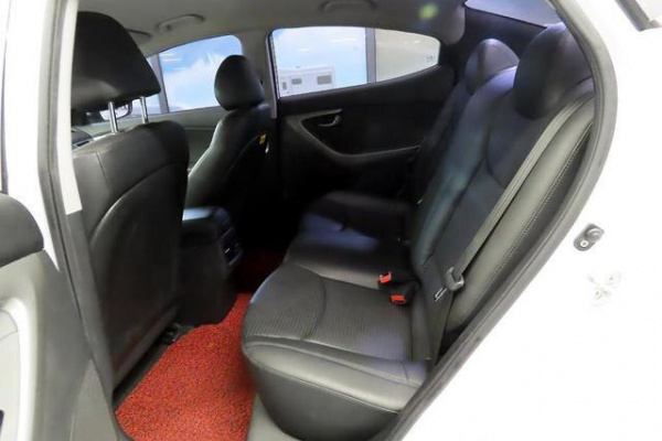 фото Hyundai Avante