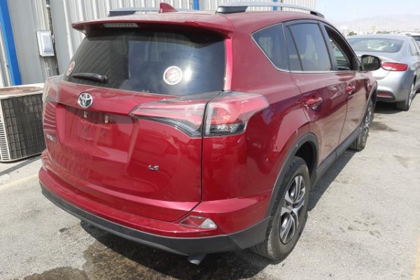 фото Toyota RAV4 LE