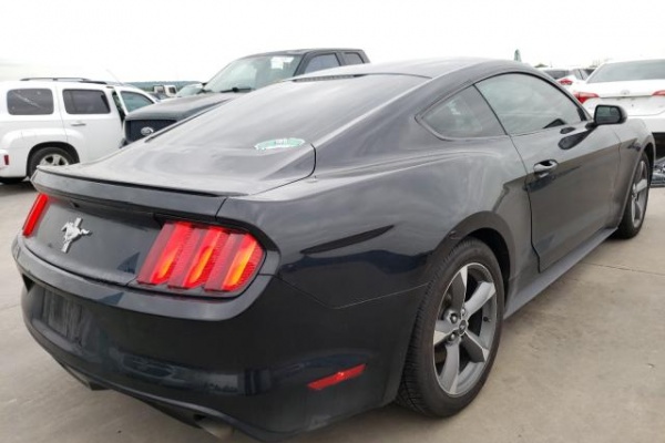 фото Ford Mustang