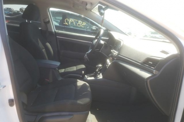 фото Hyundai Elantra SEL