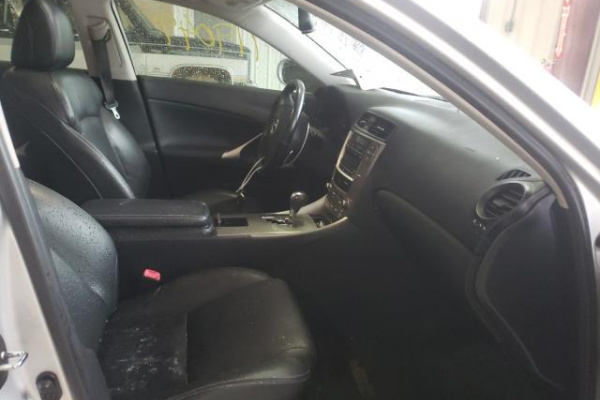 фото LEXUS IS 250