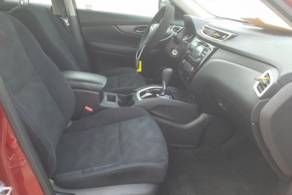 фото Nissan ROGUE S