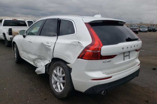 фото Volvo XC60 T6