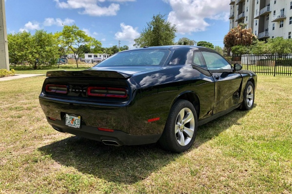 фото Dodge CHALLENGER SXT