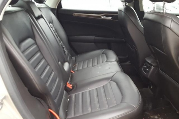 фото Ford Fusion SE