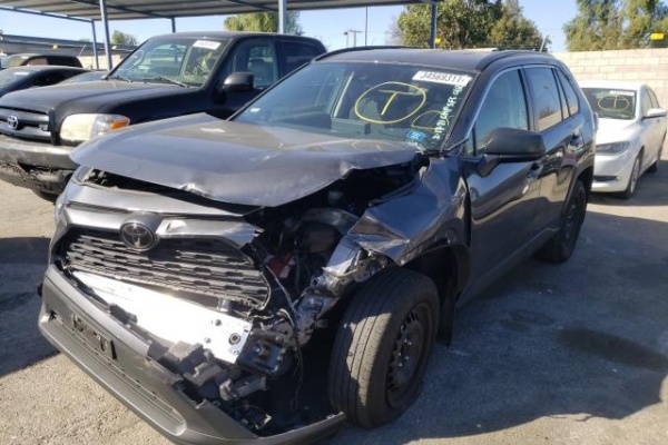 фото Toyota RAV4 LE