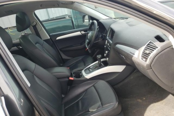 фото Audi Q5 PREMIUM