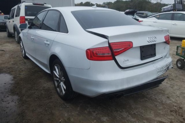 фото Audi A4 Premium