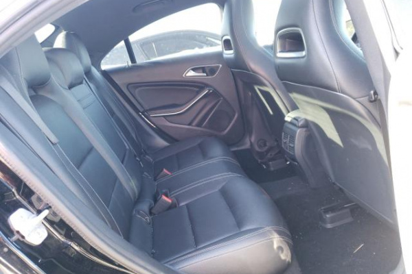 фото MERCEDES-BENZ CLA 250