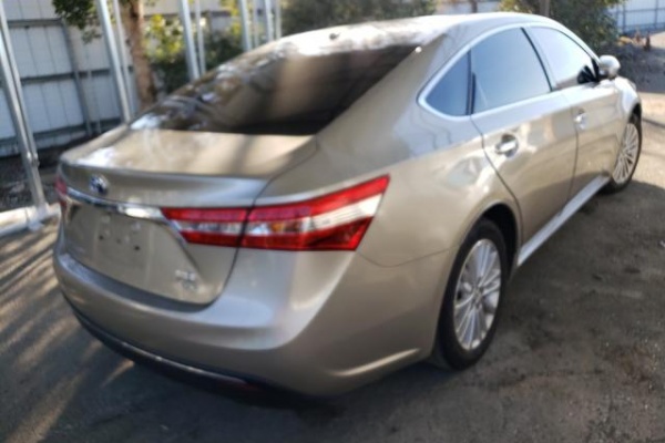 фото Toyota AVALON HYBRID