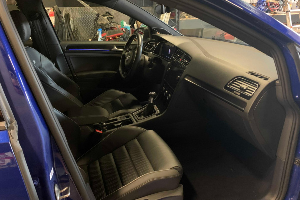 фото Volkswagen golf  S