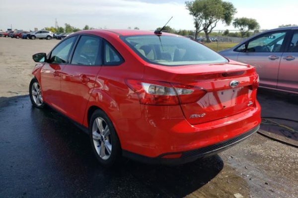 фото Ford Focus SE