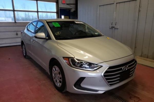 фото Hyundai Elantra SE