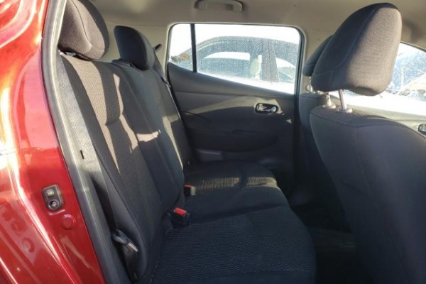 фото Nissan Leaf S