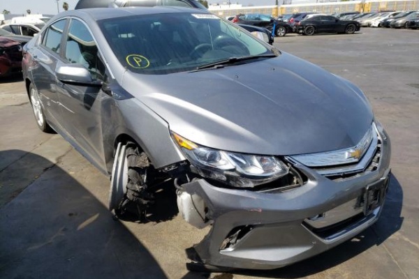 фото Chevrolet Volt LT