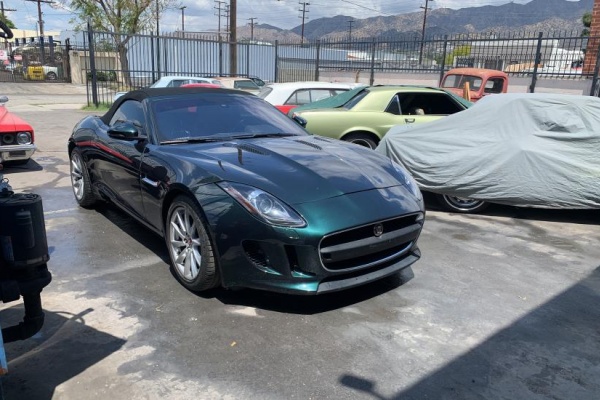 фото Jaguar F-Type