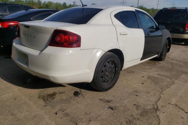 фото Dodge AVENGER SE