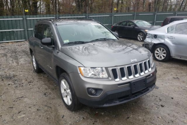 фото Jeep Compass SPORT