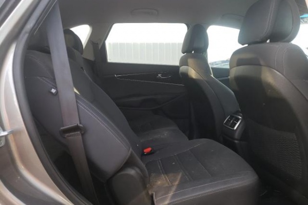 фото Kia SORENTO LX