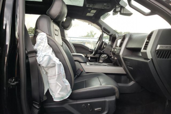 фото Ford F-150 RAPTOR