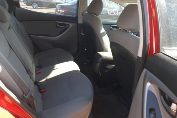 фото Hyundai Elantra SE